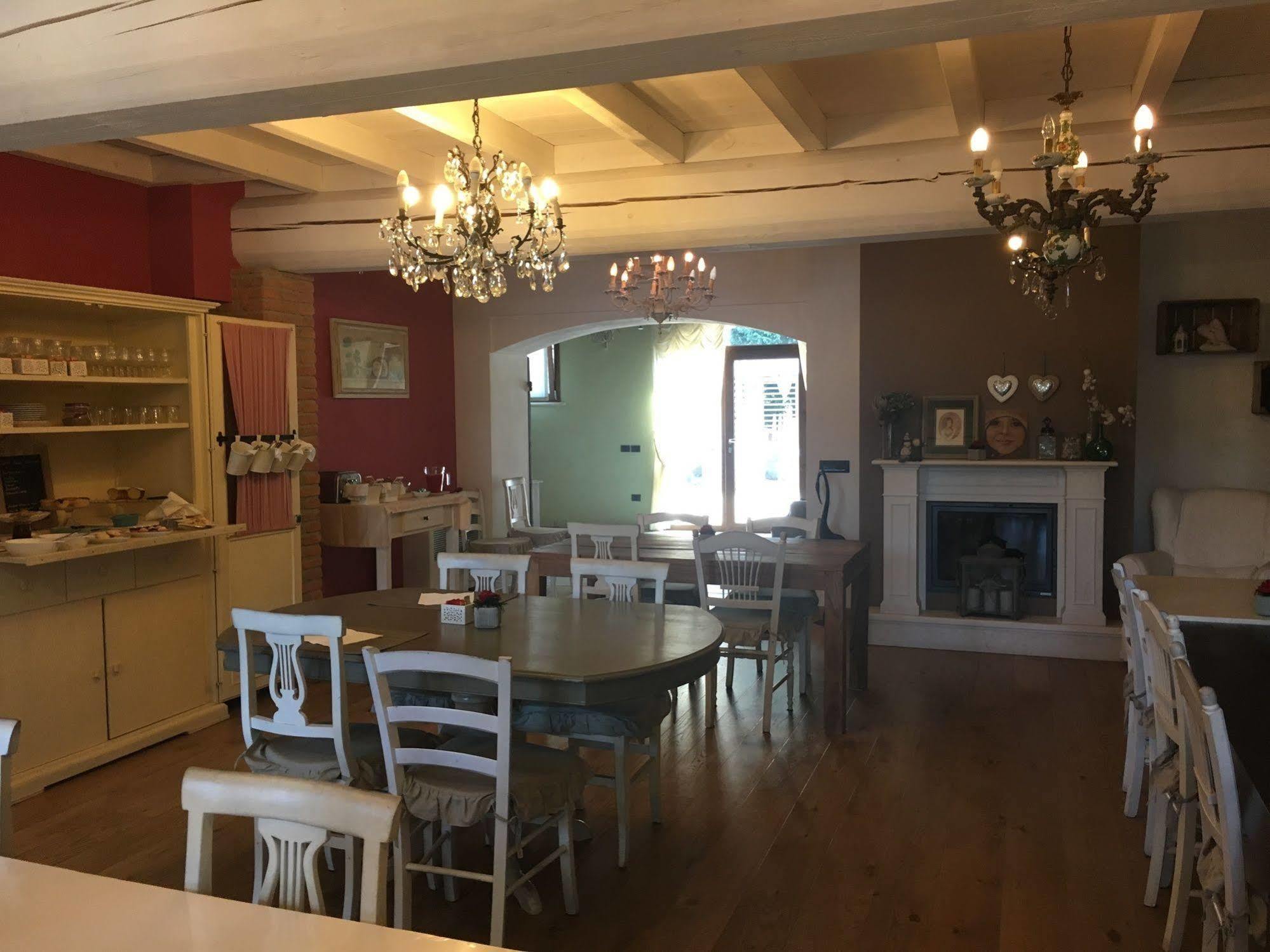 Agriturismo Corte Rocca 산조르죠디만토바 외부 사진